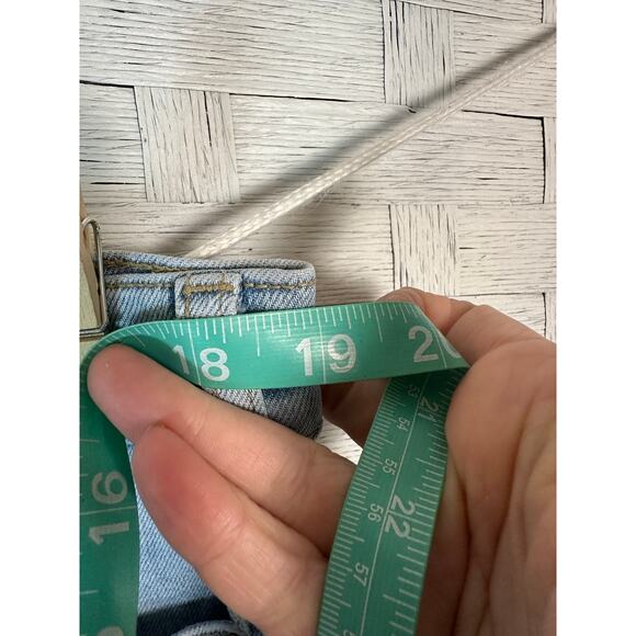 Lands End women’s straight leg jeans, light wash mid rise triadMom plus size  - Picture 7 of 11